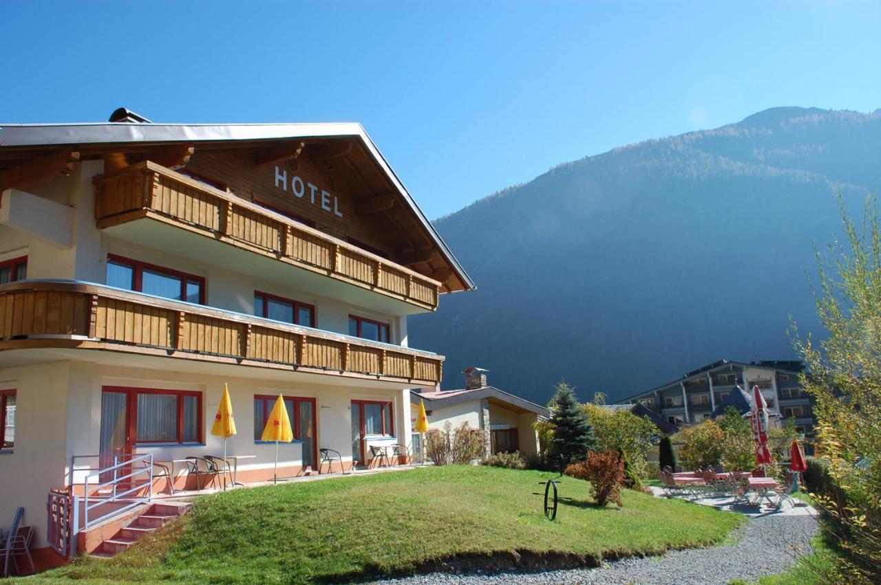 Hotel Panorama Elbigenalp Esterno foto