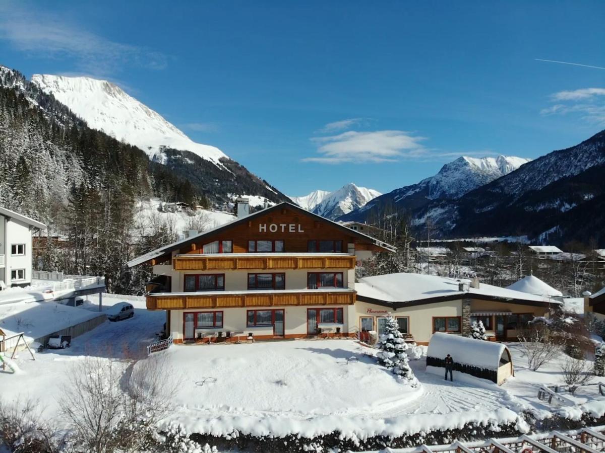 Hotel Panorama Elbigenalp Esterno foto